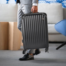 画像をギャラリービューアに読み込む, スーツケース（LGX）
